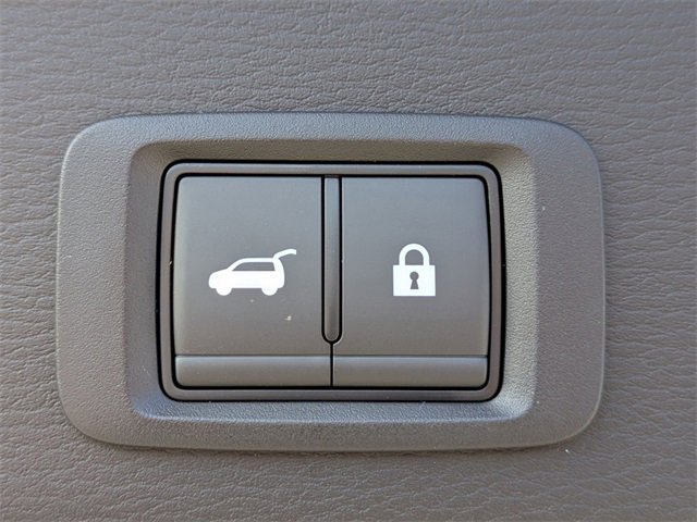 New 2026 Mitsubishi Outlander SE image 14