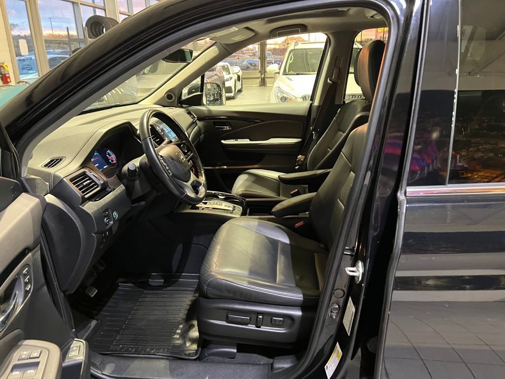 Used 2022 Honda Pilot Touring image 19