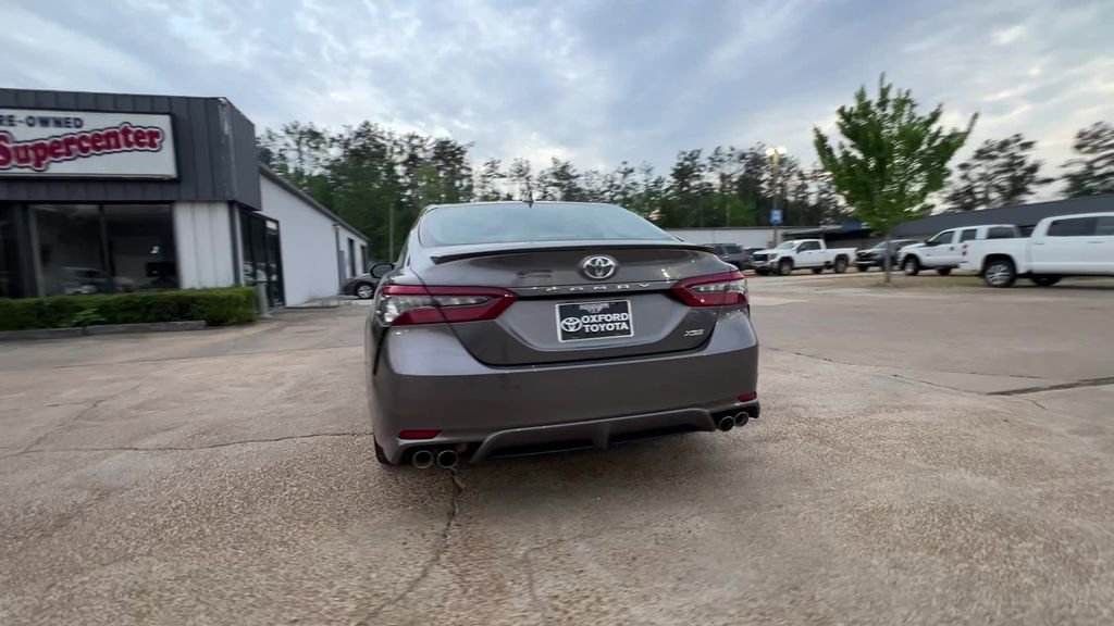 Used 2024 Toyota Camry XSE FWD image 8