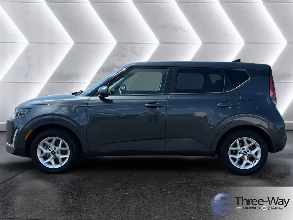 Used 2024 Kia Soul LX w/ Option Group 015 image 2