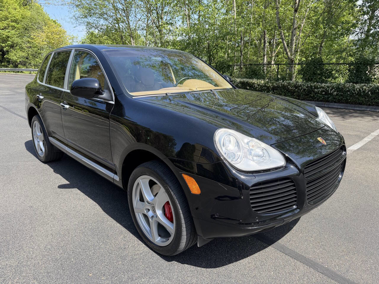 Used 2005 Porsche Cayenne Turbo AWD/4WD image 3