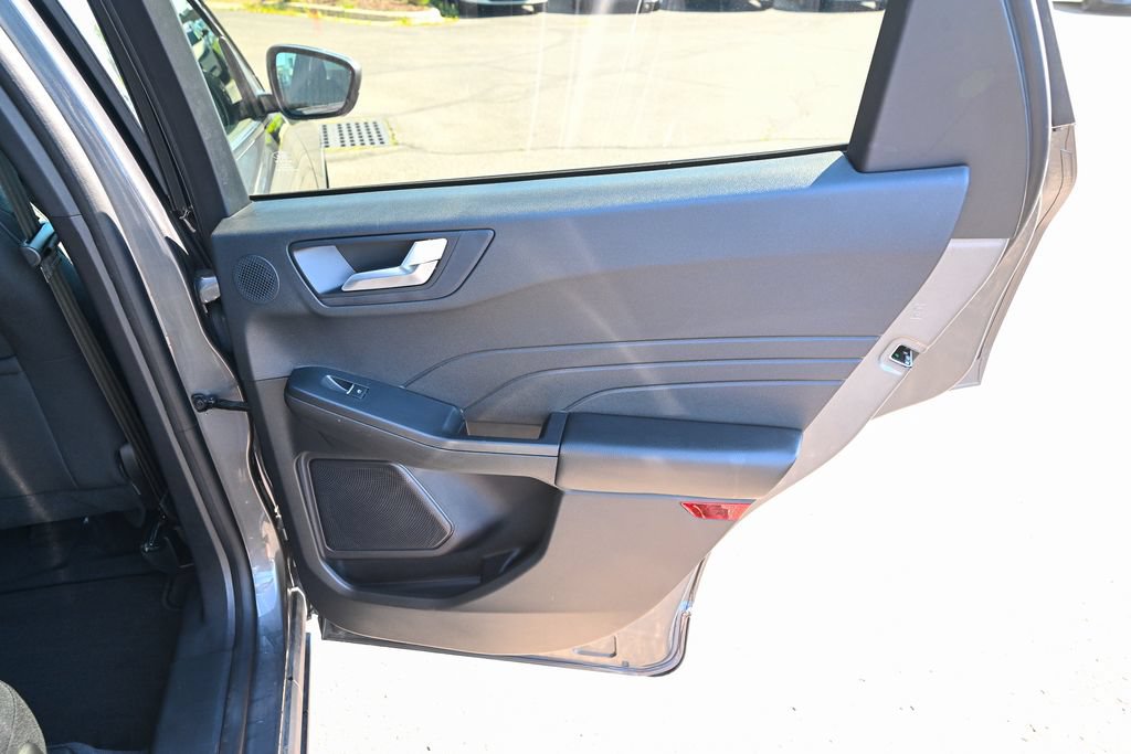 Used 2023 Ford Escape Active w/ Tech Pack #2 AWD/4WD image 29