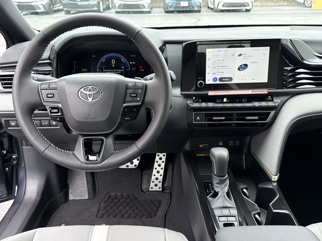 Used 2026 Toyota Camry SE w/ Convenience Package FWD image 7