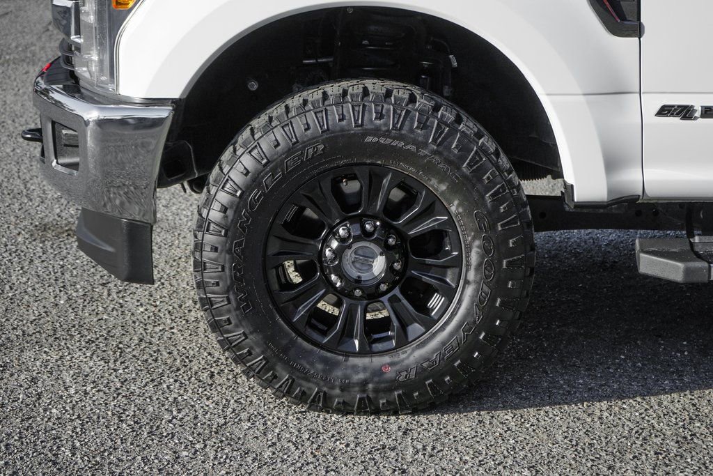 Used 2017 Ford F250 XLT w/ XLT Value Package AWD/4WD image 40