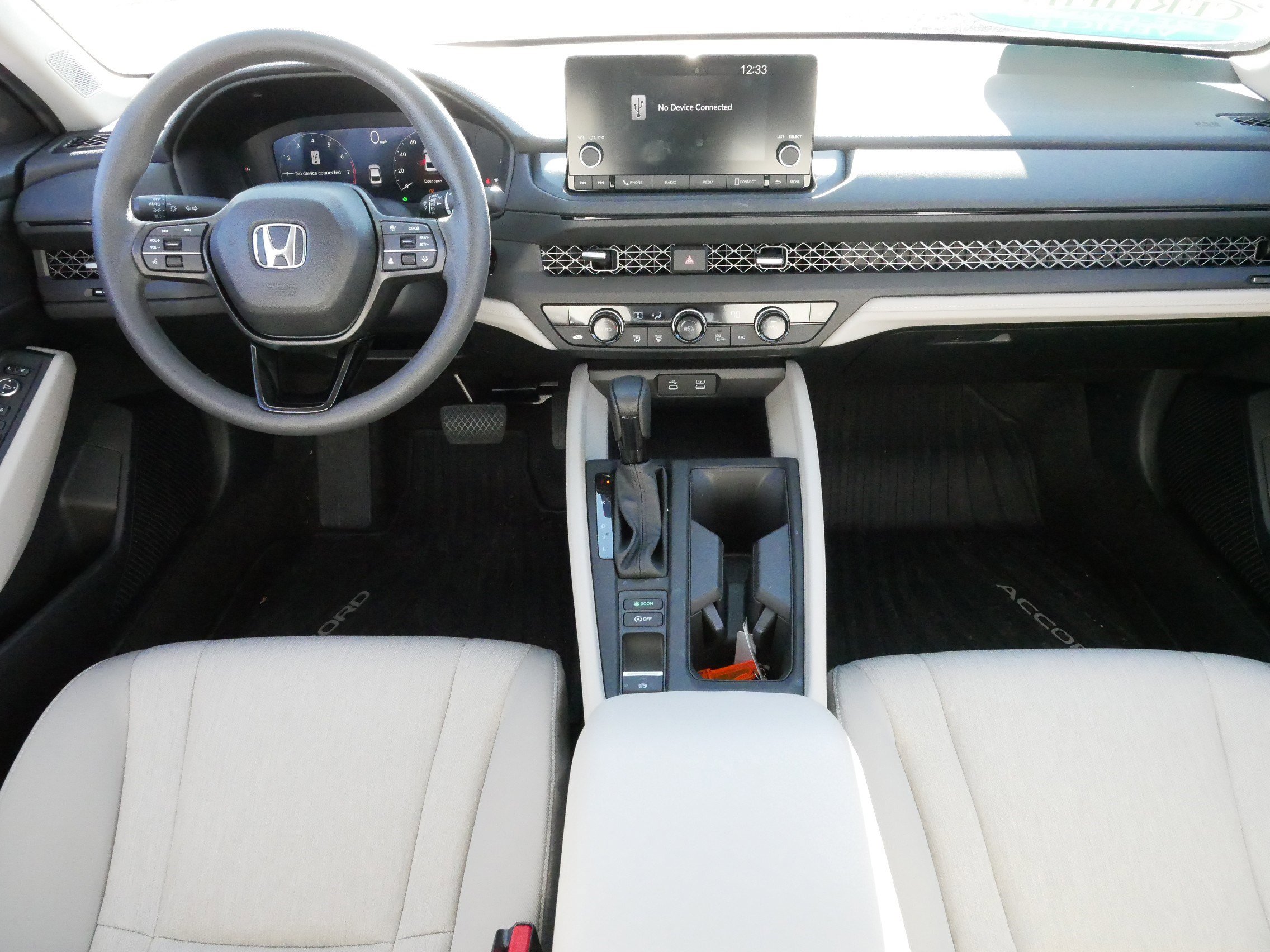 Certified 2025 Honda Accord SE image 10