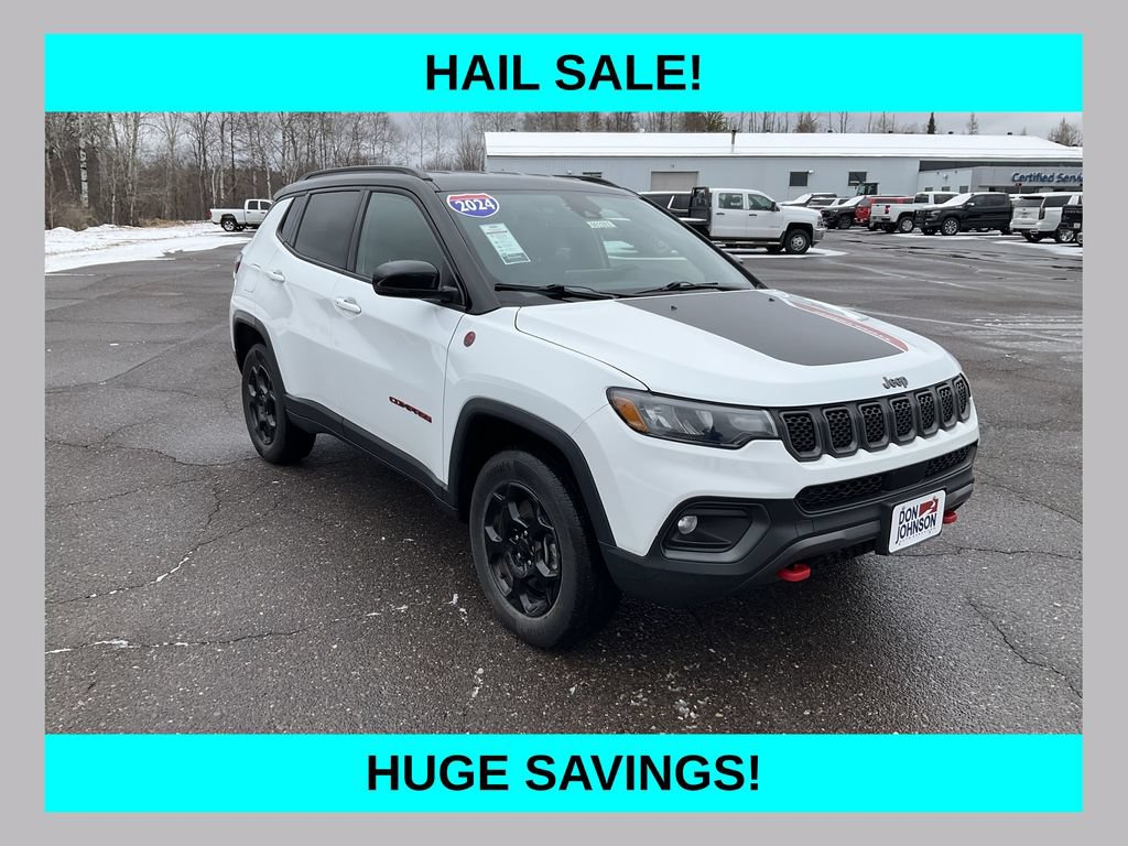 Used 2024 Jeep Compass Trailhawk AWD/4WD image 1