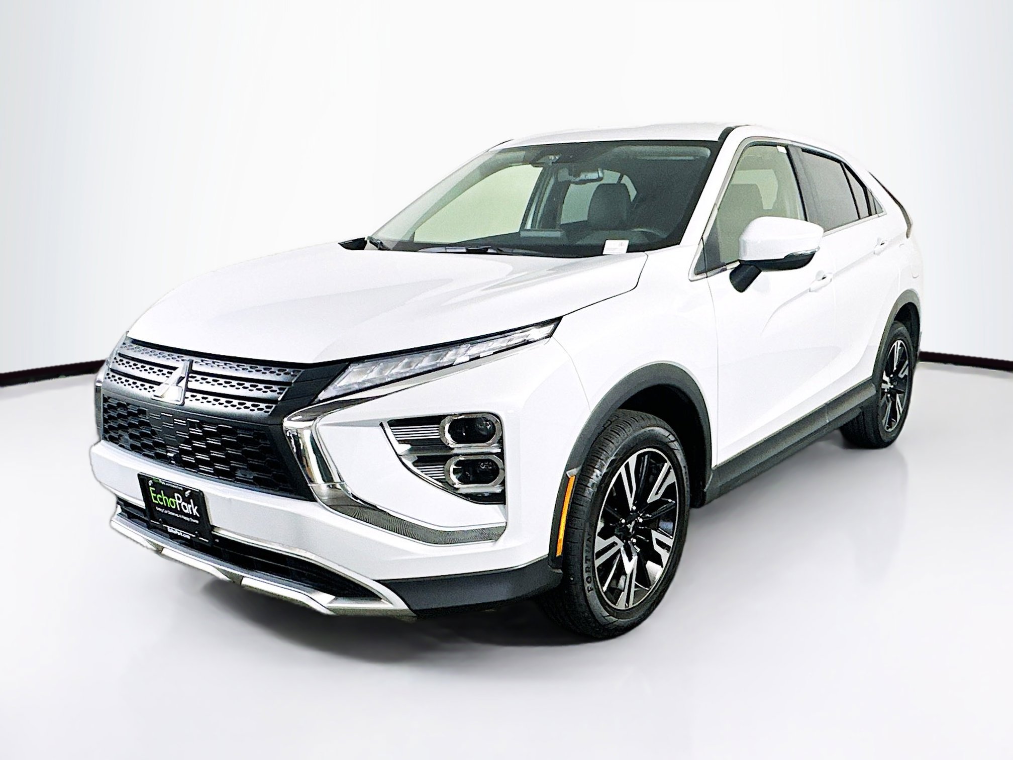 Used 2025 Mitsubishi Eclipse Cross SE AWD/4WD image 3