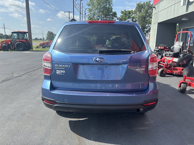 Used 2016 Subaru Forester 2.5i Premium w/ All-Weather Package AWD/4WD image 5