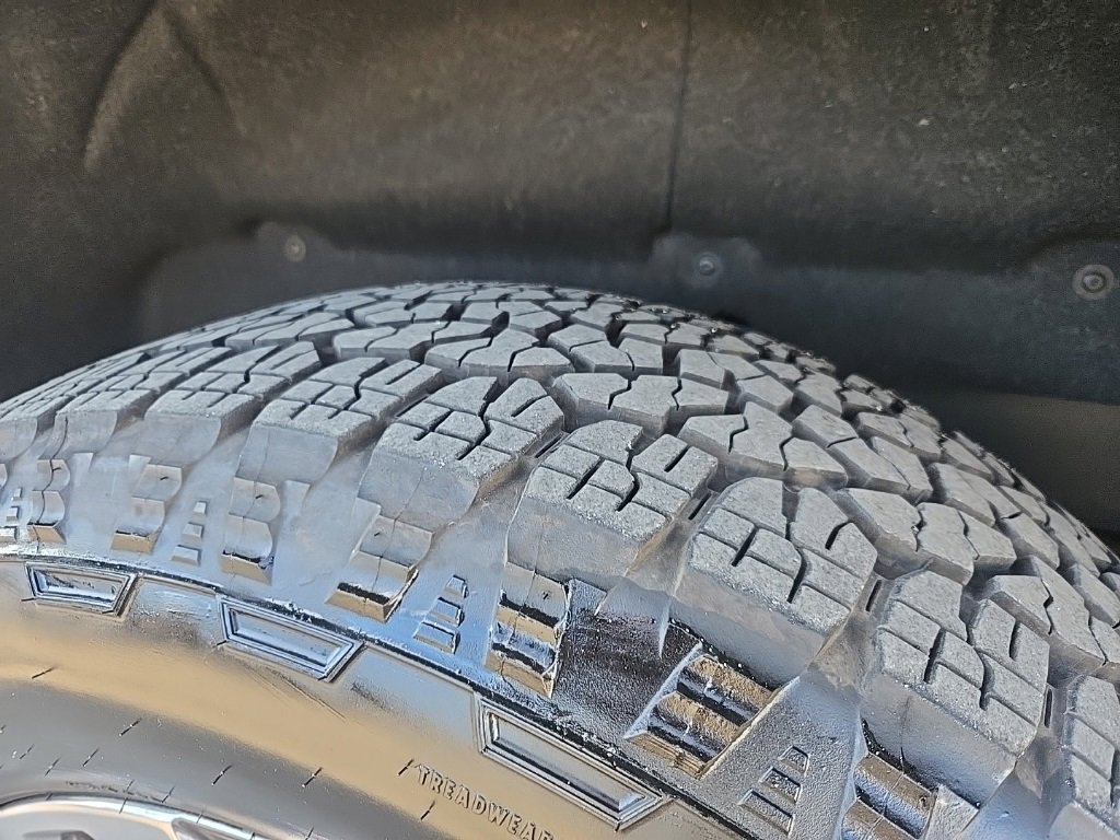 Used 2022 GMC Sierra 1500 SLT w/ SLT Convenience Package image 10