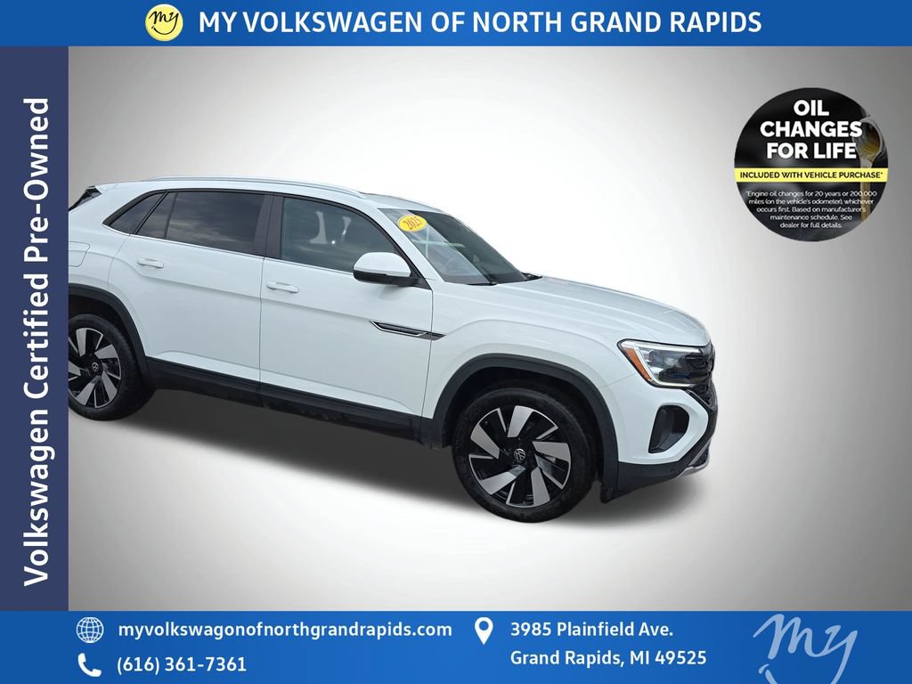 Used 2025 Volkswagen Atlas Cross Sport SE w/ Panoramic Sunroof Package
