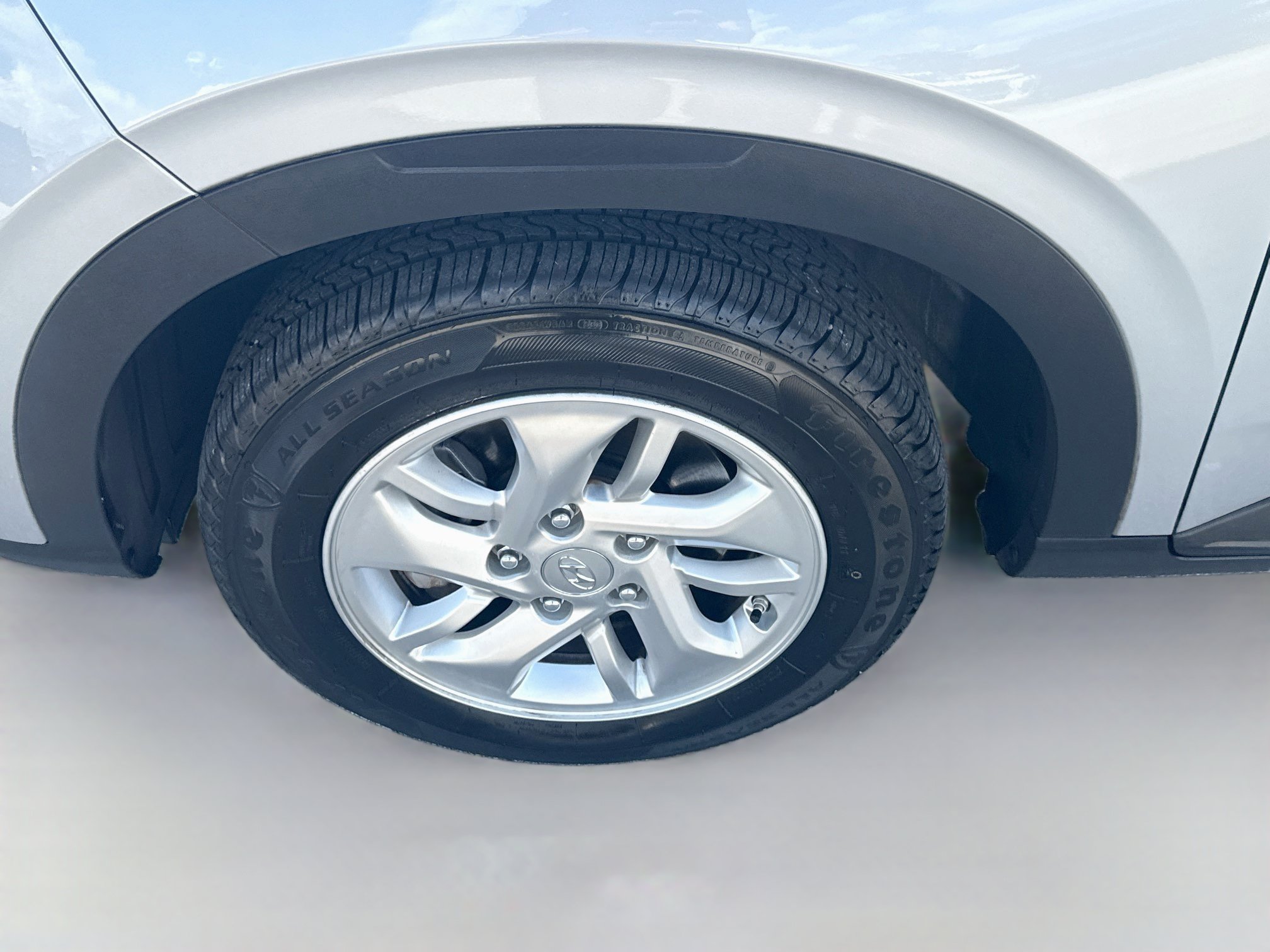 Used 2021 Hyundai Venue SE FWD image 33