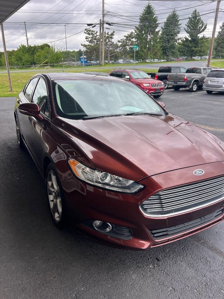 Used 2015 Ford Fusion SE FWD image 5