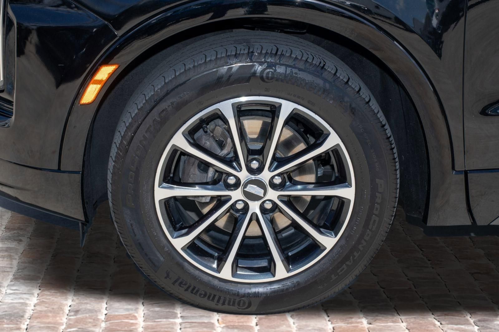 Used 2024 Cadillac XT4 Sport image 39