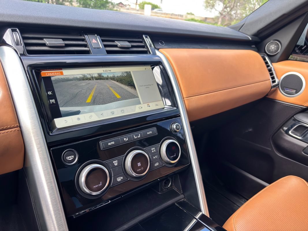Used 2017 Land Rover Discovery HSE Luxury AWD/4WD image 38