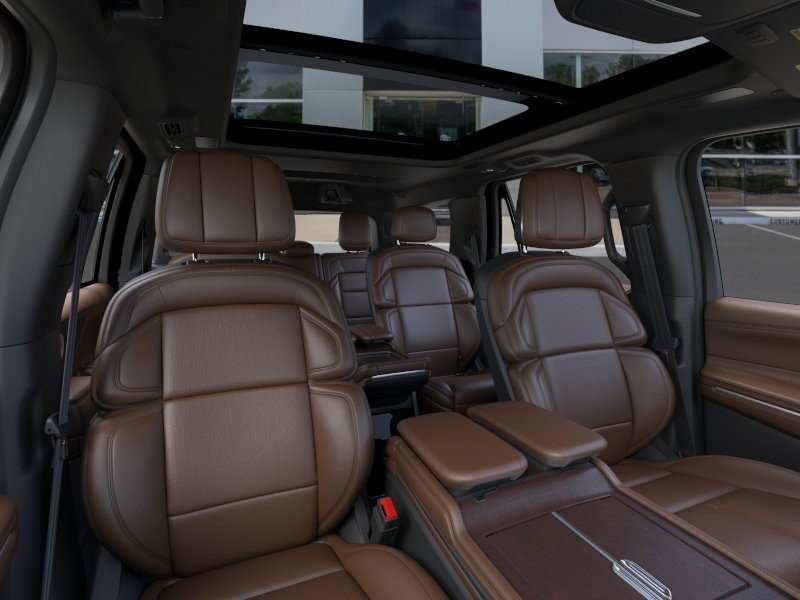 New 2026 Lincoln Navigator Reserve AWD/4WD image 10