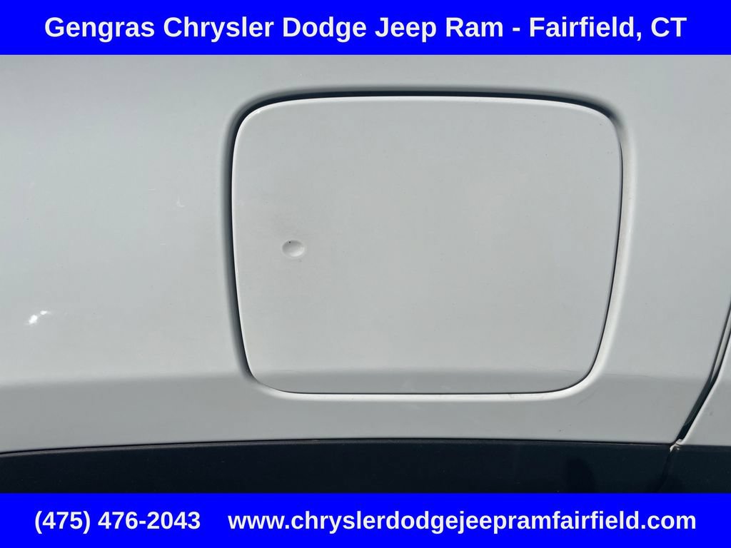 Used 2017 Jeep Renegade Altitude AWD/4WD image 24