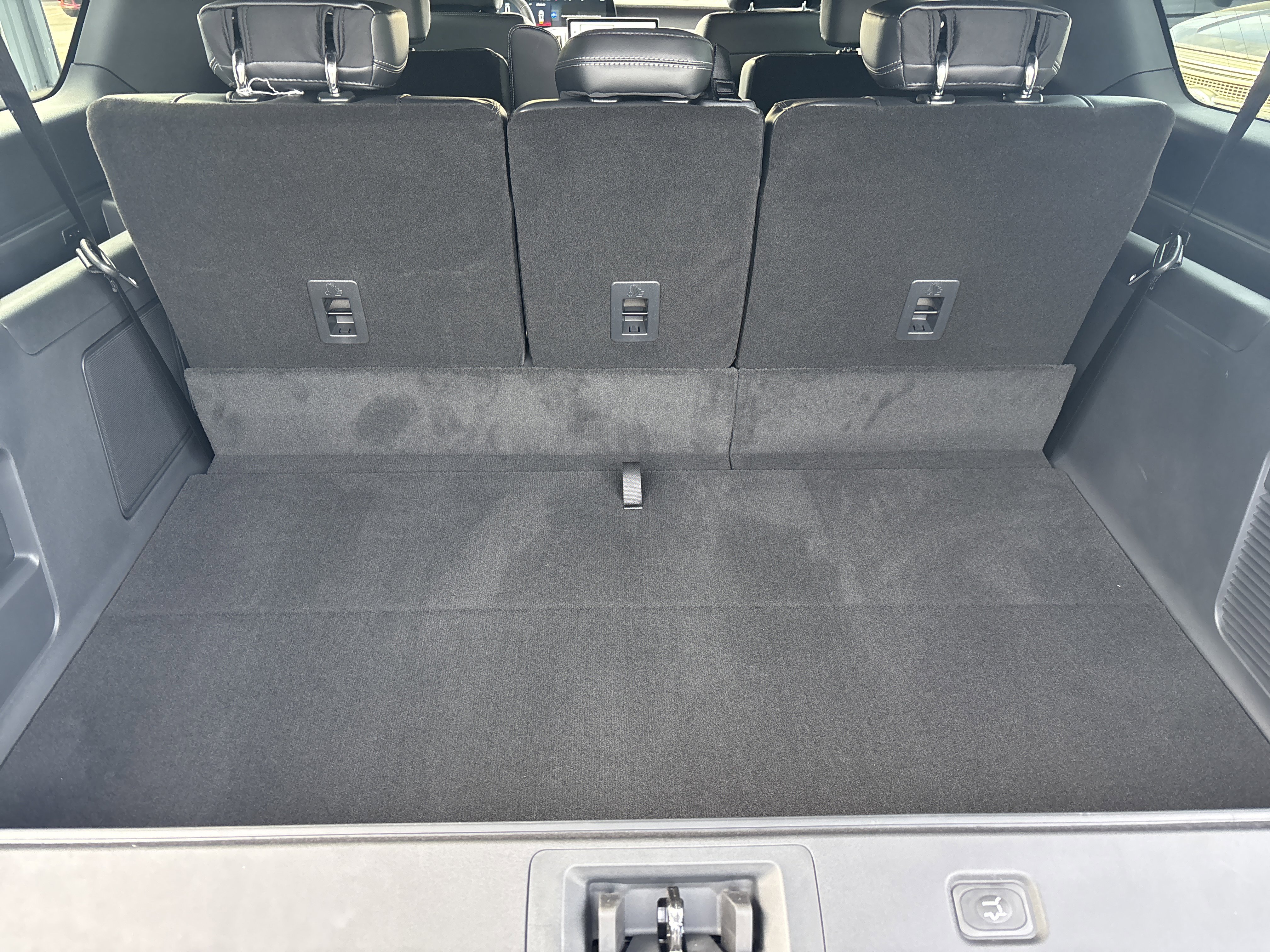 New 2025 Ford Expedition Max Platinum image 5