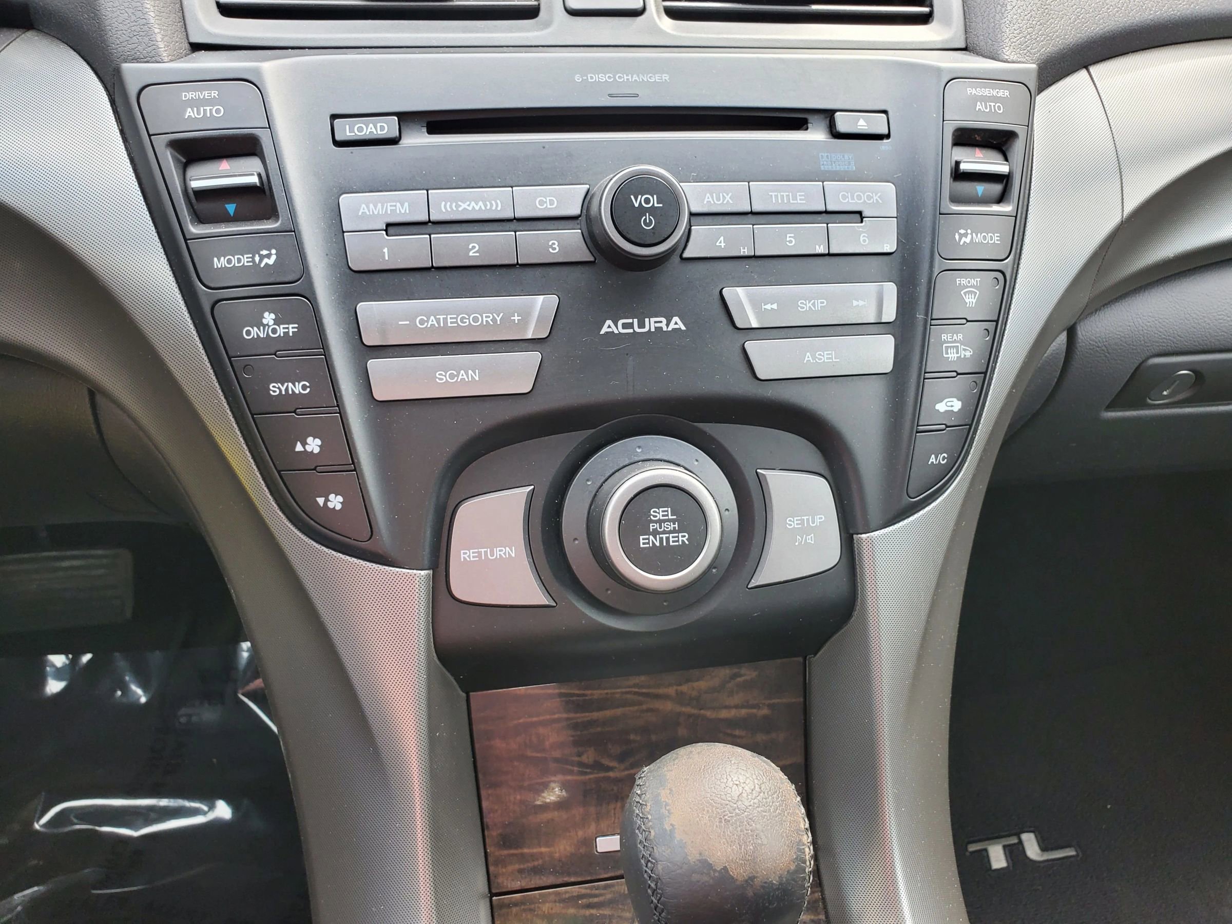 Used 2011 Acura TL image 33