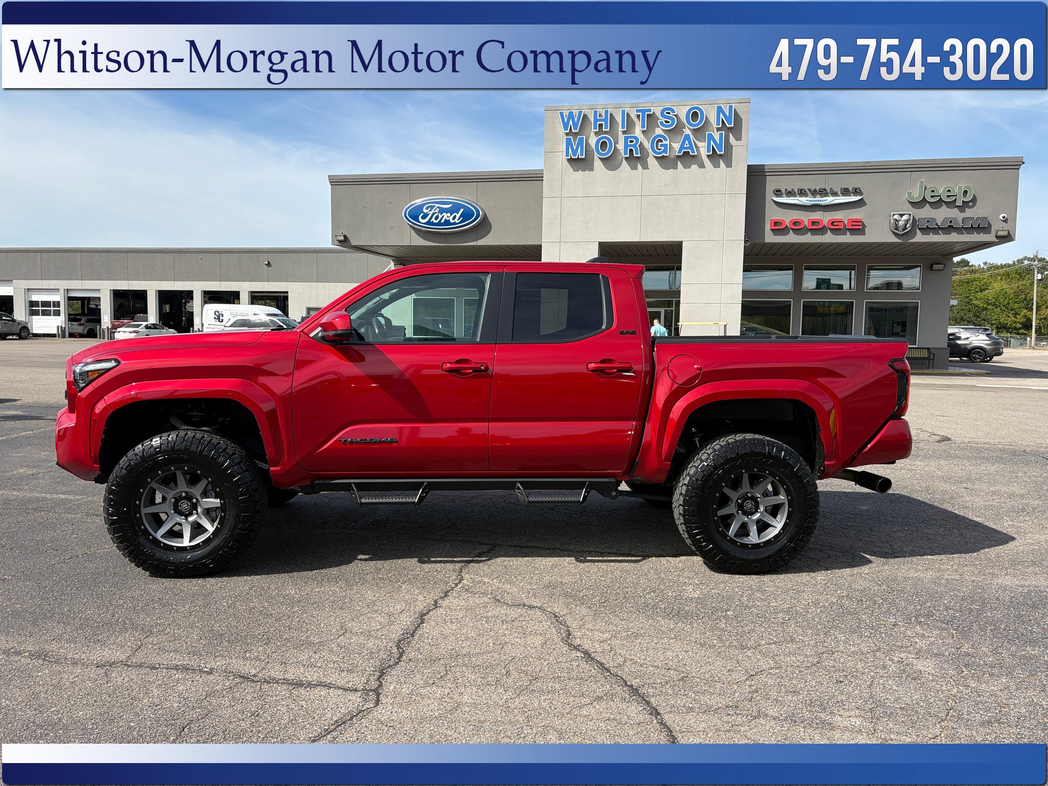 Used 2025 Toyota Tacoma SR5 AWD/4WD image 8