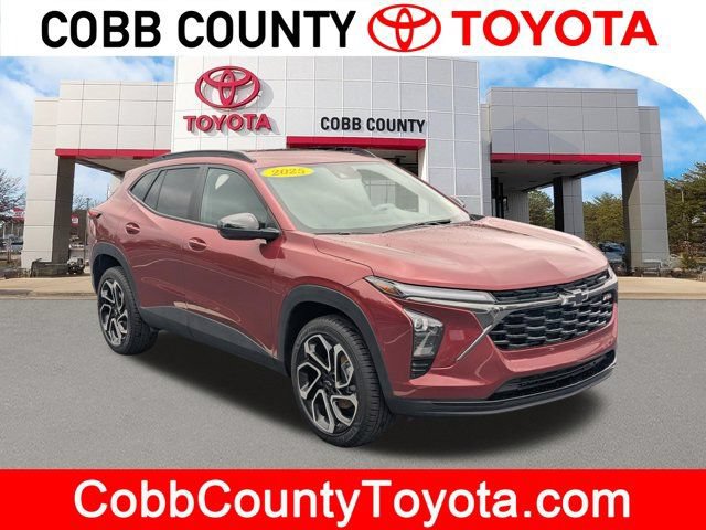 Used 2025 Chevrolet Trax RS w/ Driver Confidence Package
