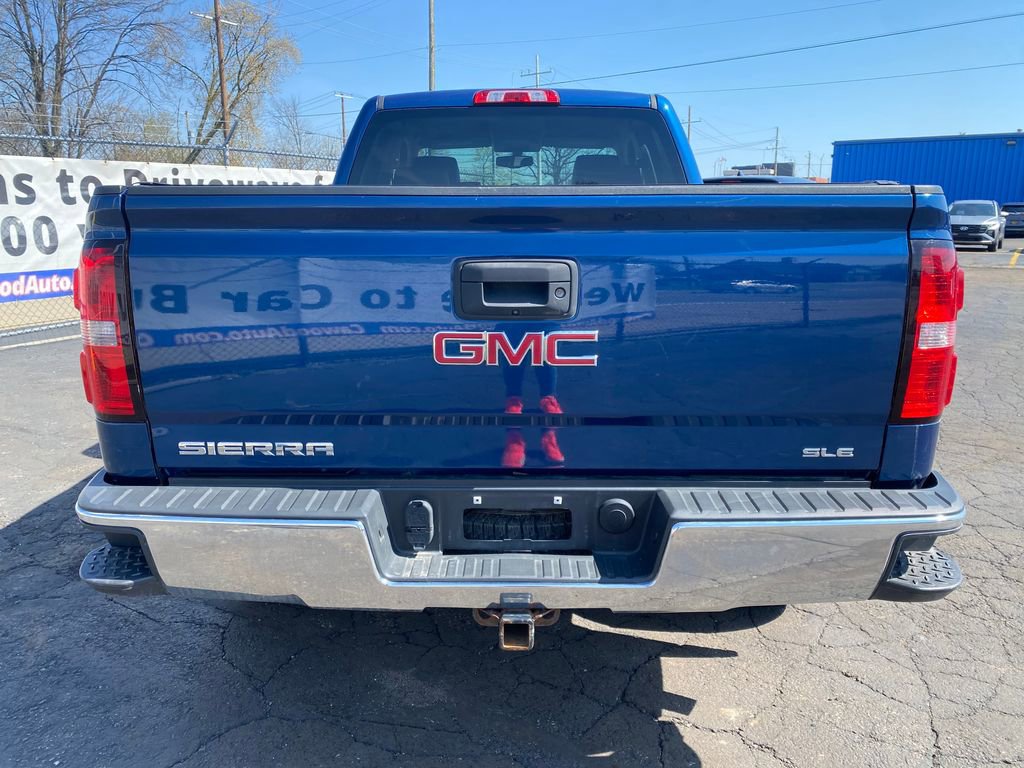 Used 2017 GMC Sierra 1500 SLE w/ Suspension Package, Off-Road AWD/4WD image 3