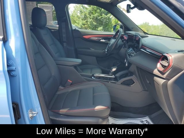 Used 2024 Chevrolet TrailBlazer RS w/ Convenience Package AWD/4WD image 9