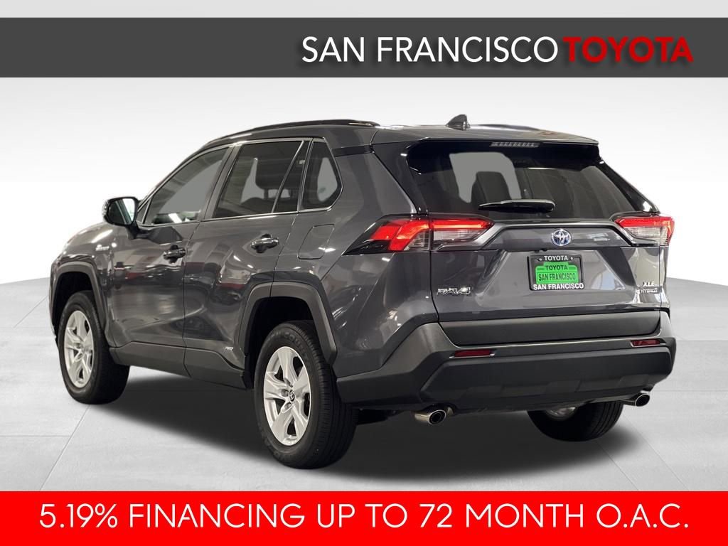 Certified 2021 Toyota RAV4 XLE w/ Convenience Package AWD/4WD image 3