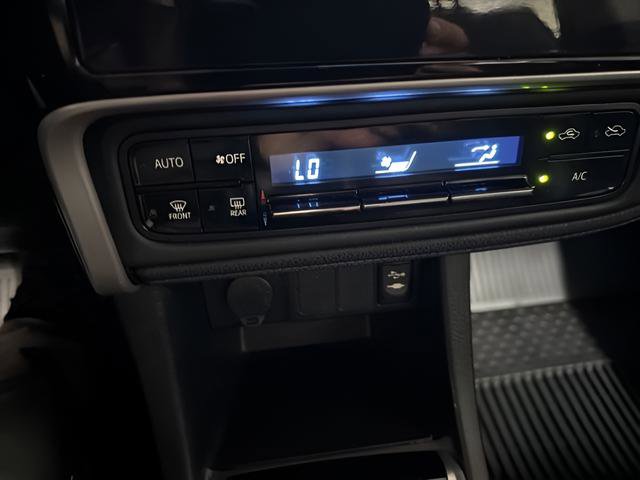 Used 2017 Toyota Corolla L FWD image 23