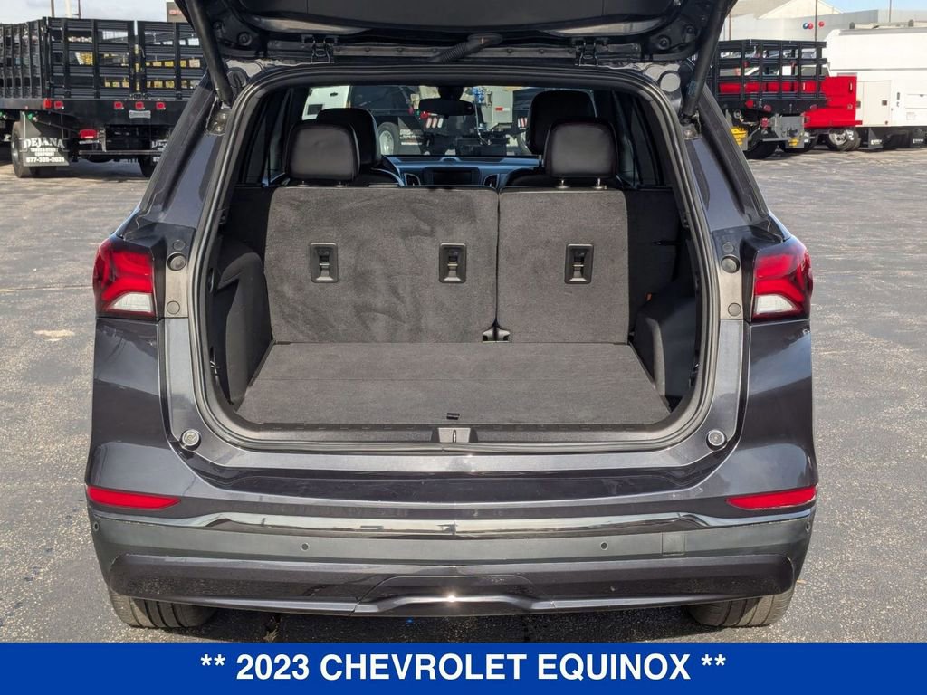 Used 2023 Chevrolet Equinox RS image 29