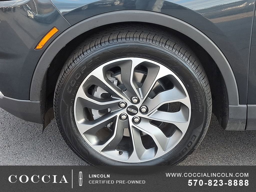 Certified 2022 Lincoln Nautilus Reserve image 8