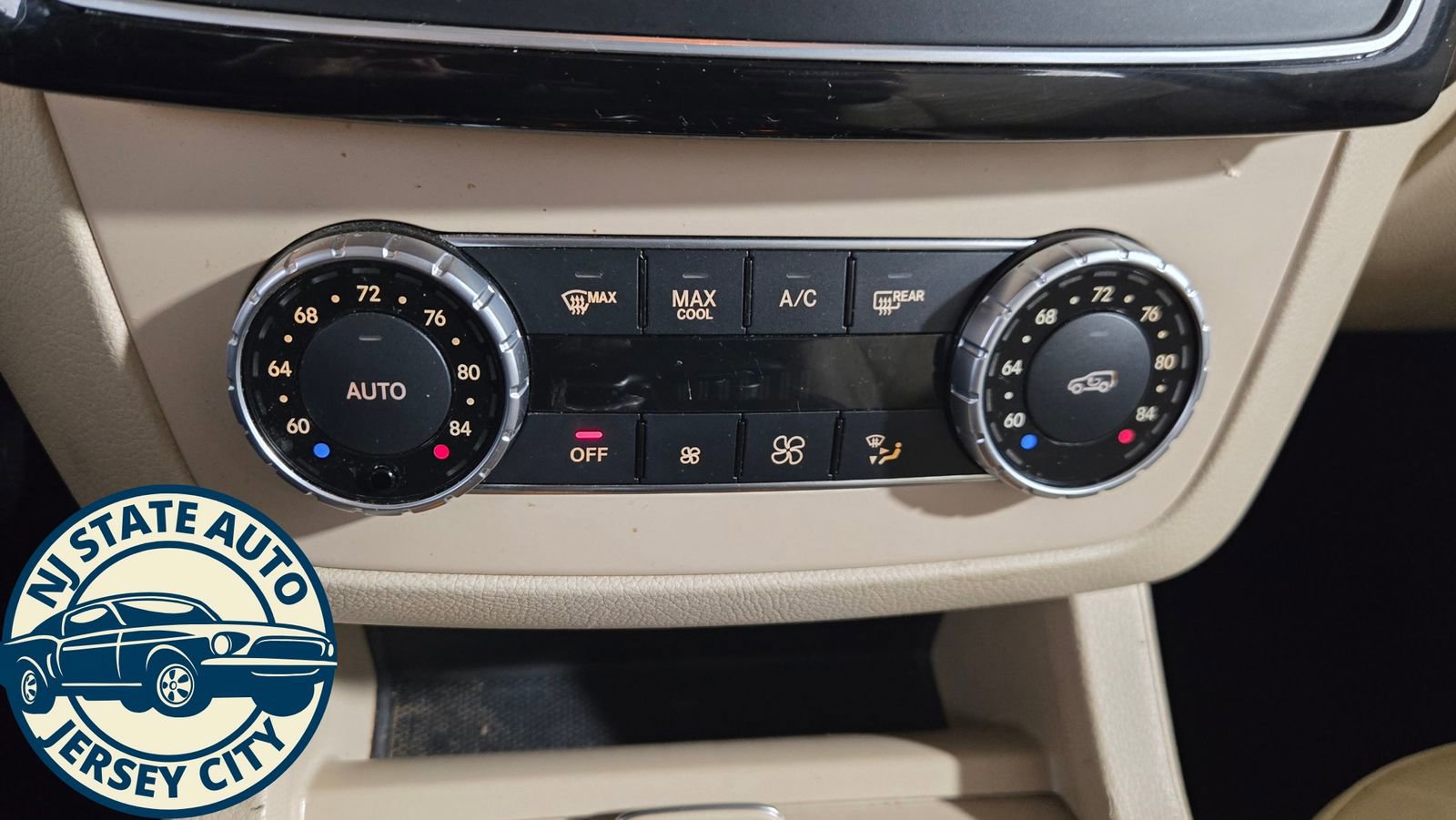 Used 2018 Mercedes-Benz GLS 450 4MATIC w/ Premium Package image 17