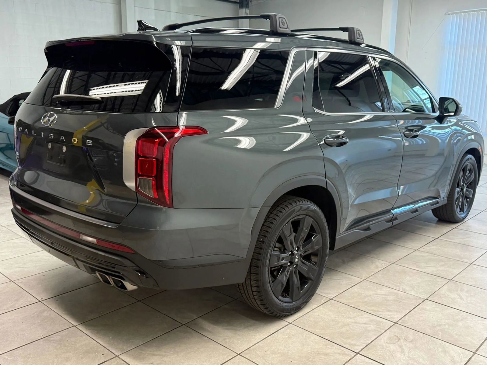 Used 2023 Hyundai Palisade XRT w/ Cargo Package FWD image 9