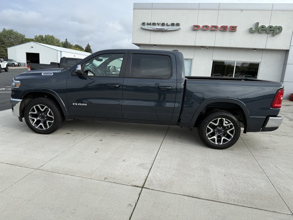 Used 2026 RAM 1500 Laramie AWD/4WD image 5
