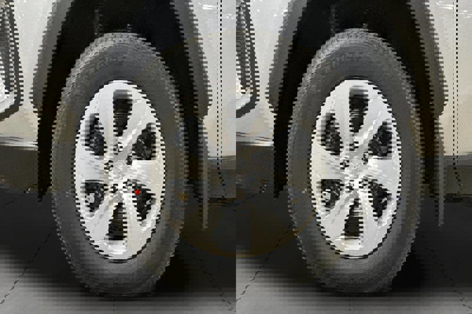 New 2025 Toyota RAV4 LE image 31