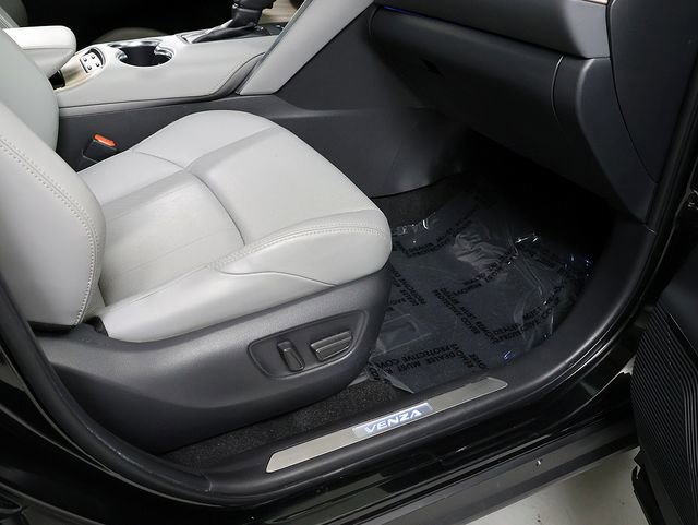 Used 2021 Toyota Venza Limited w/ Advanced Technology Package AWD/4WD image 35