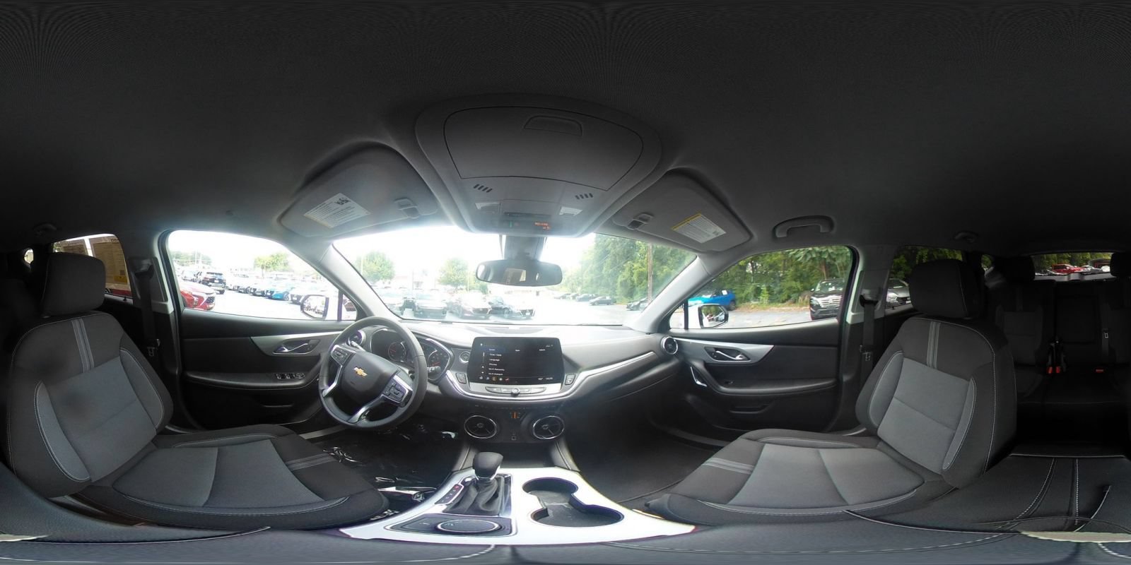 Used 2025 Chevrolet Blazer LT FWD image 39