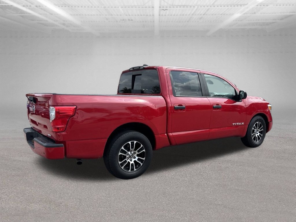 Used 2022 Nissan Titan SV RWD image 3