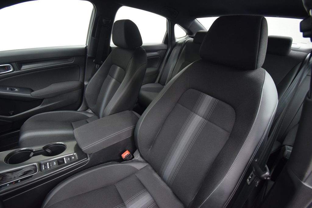 Used 2025 Honda Civic Sport image 18