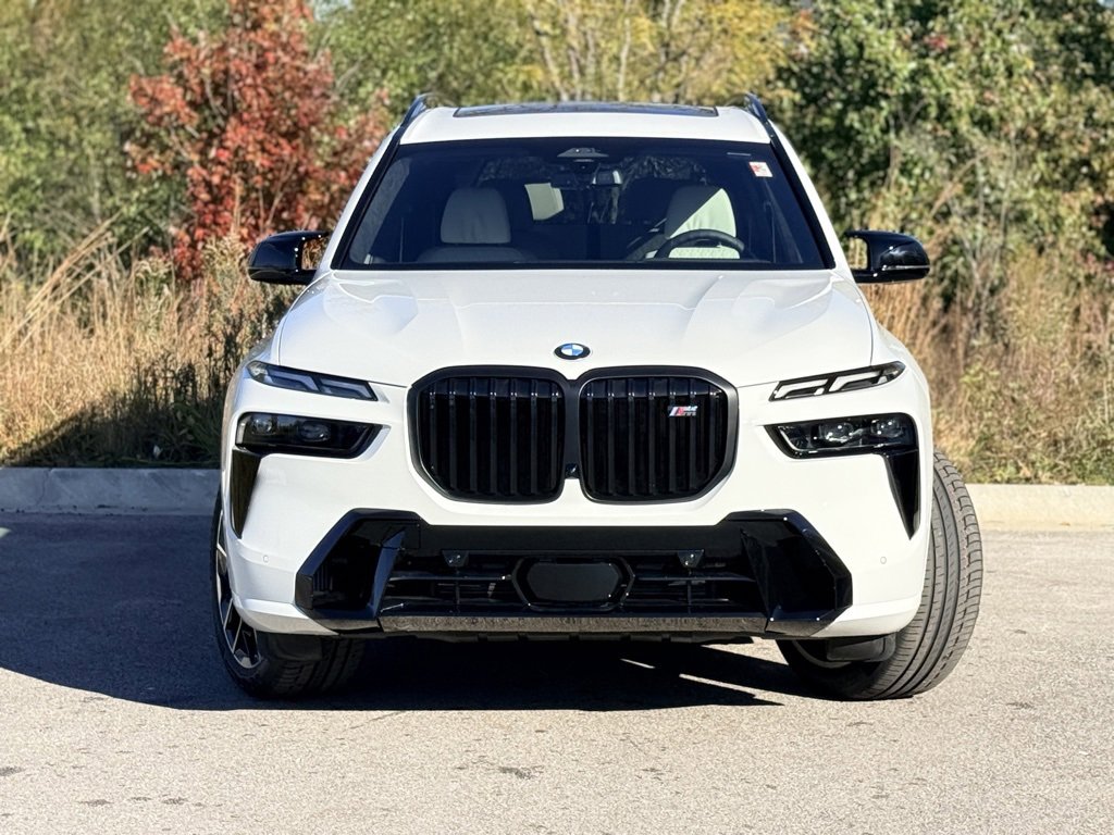 New 2026 BMW X7 M60i w/ Climate Comfort Package video 2