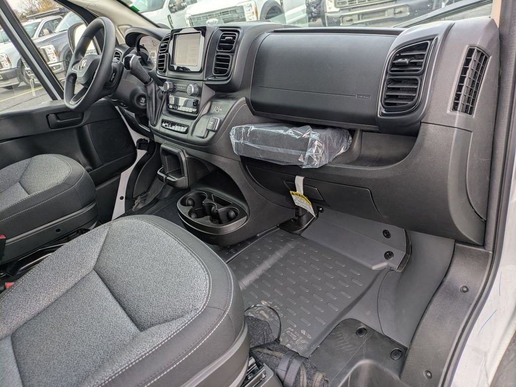 Used 2024 RAM ProMaster 2500 image 35