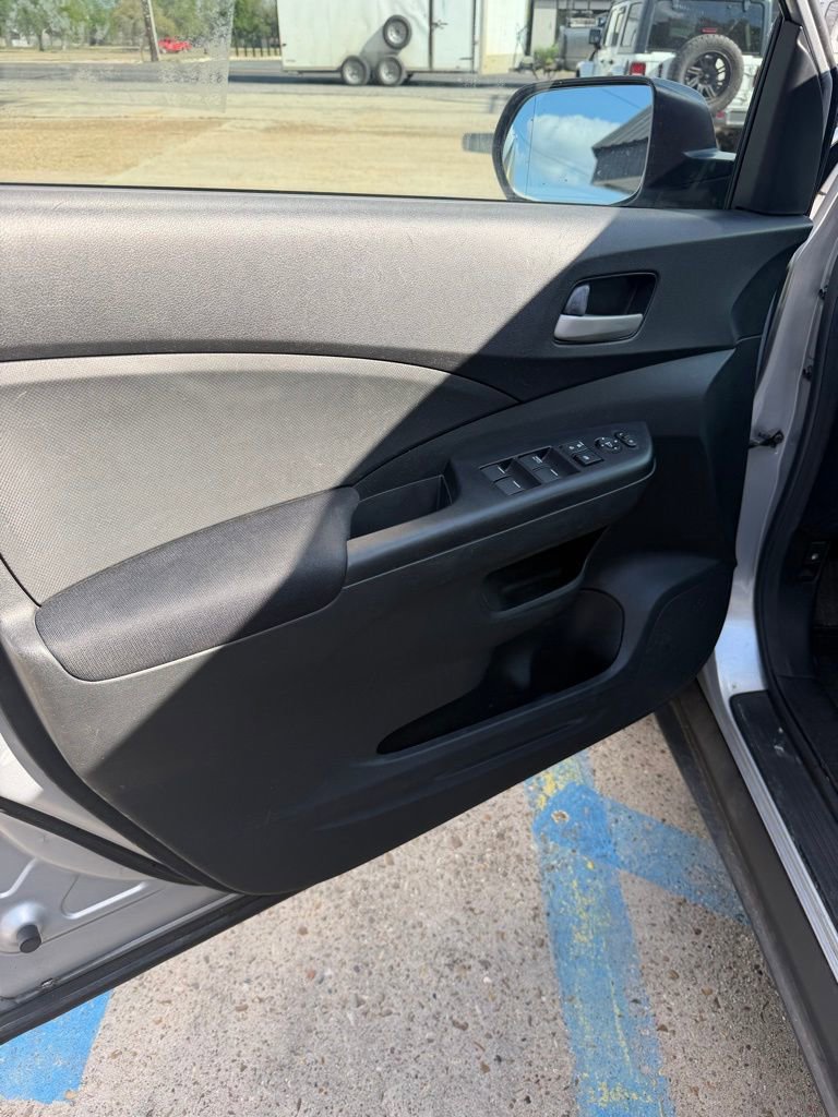 Used 2016 Honda CR-V LX image 12