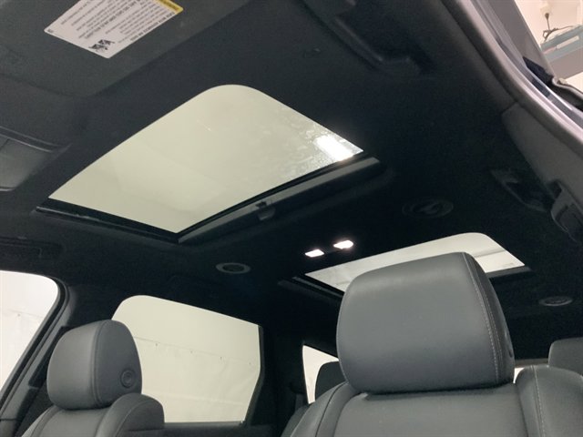 Used 2023 Buick Enclave Essence w/ Experience Buick Package image 44