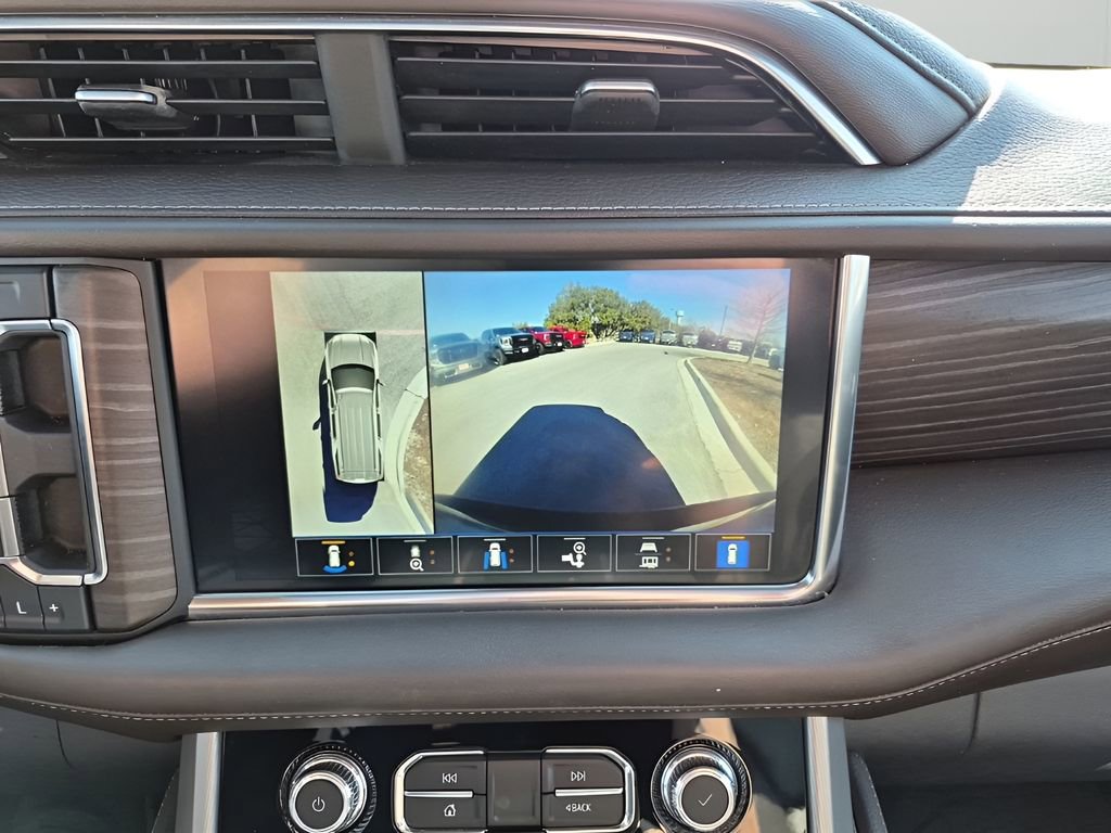 Used 2022 GMC Yukon XL Denali w/ Denali Premium Package image 43