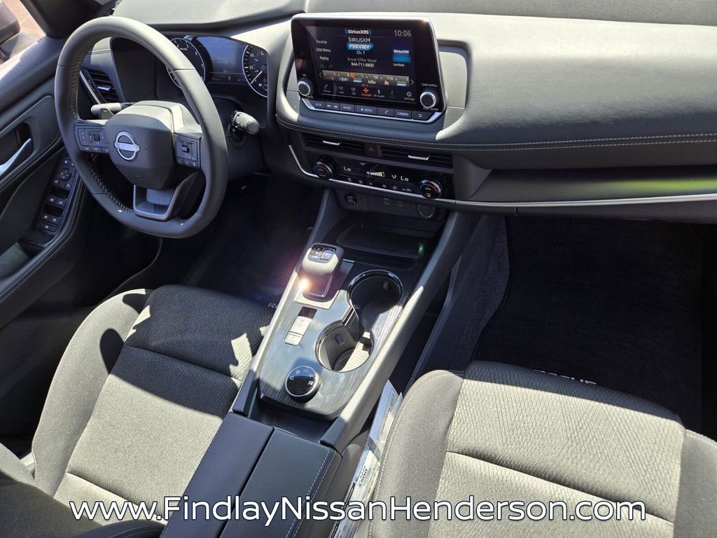 Used 2026 Nissan Rogue SV AWD/4WD image 17