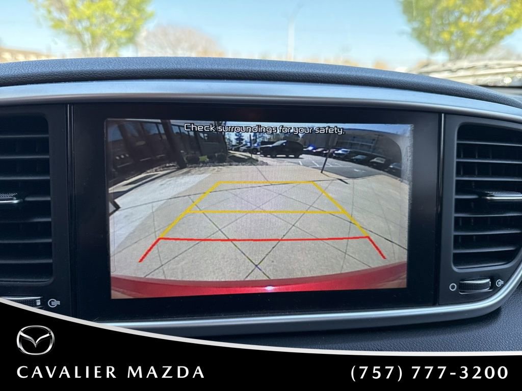 Used 2021 Kia Sportage LX image 14