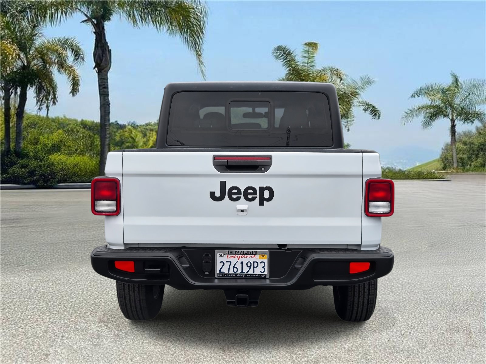 Certified 2022 Jeep Gladiator Sport AWD/4WD image 5