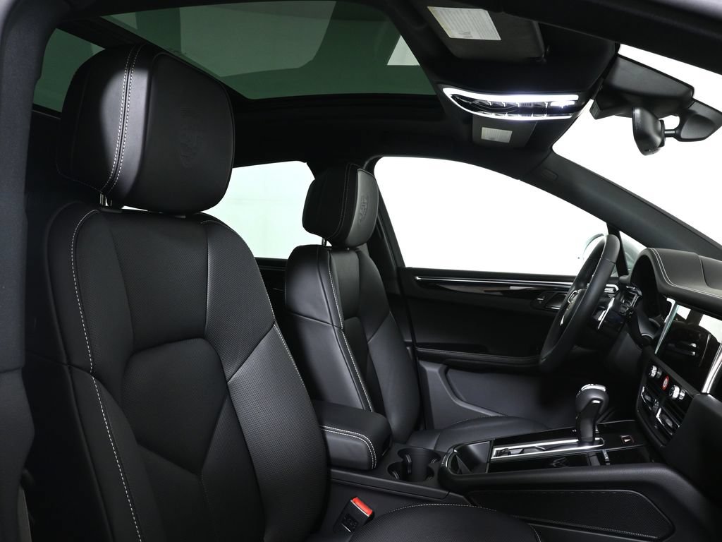 New 2026 Porsche Macan S AWD/4WD image 40