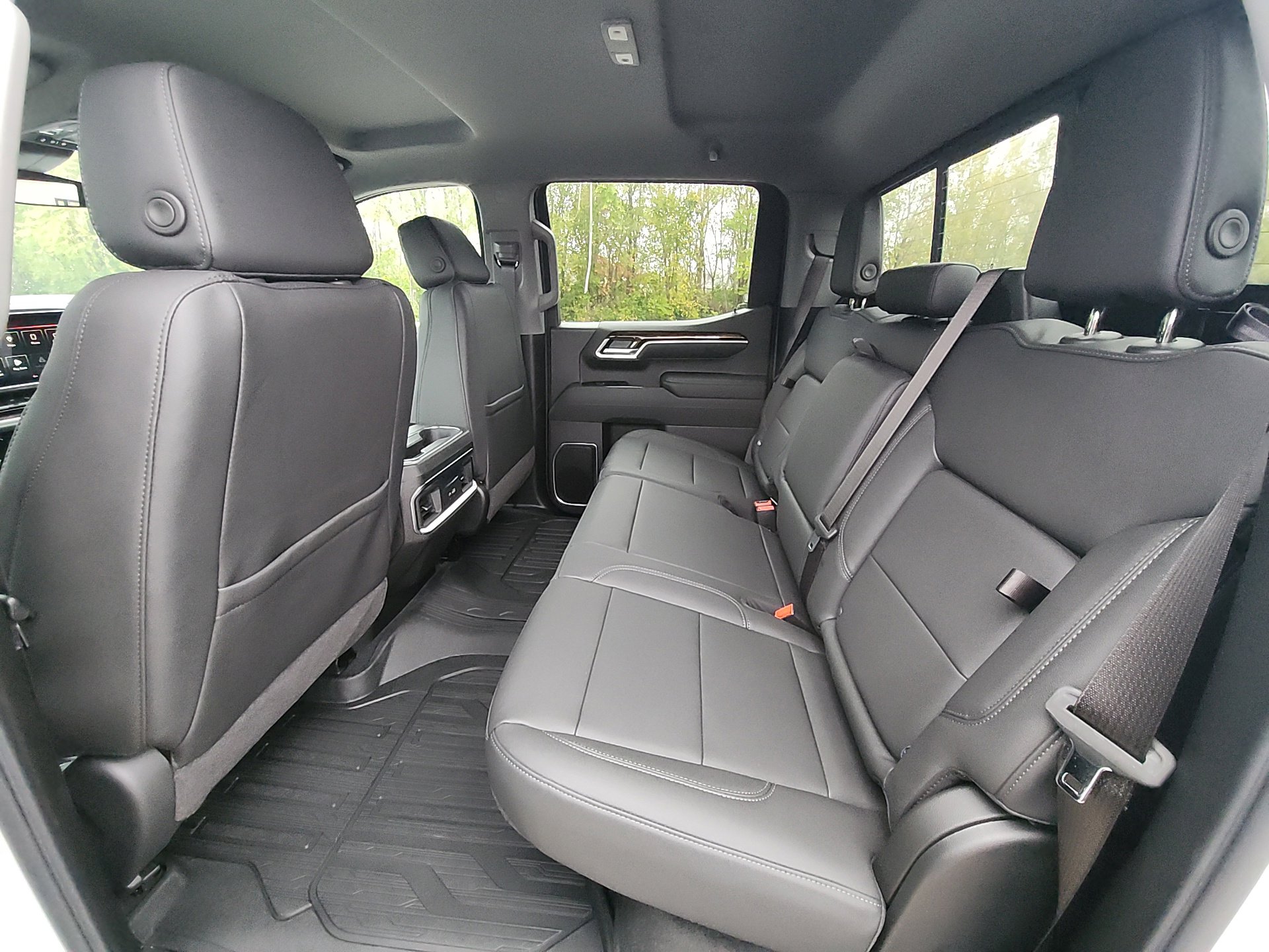 New 2026 GMC Sierra 1500 Elevation w/ Elevation Premium Package AWD/4WD image 30