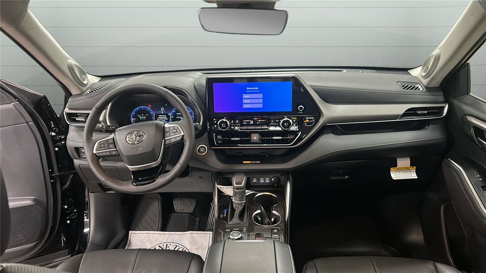 New 2026 Toyota Highlander Limited image 10
