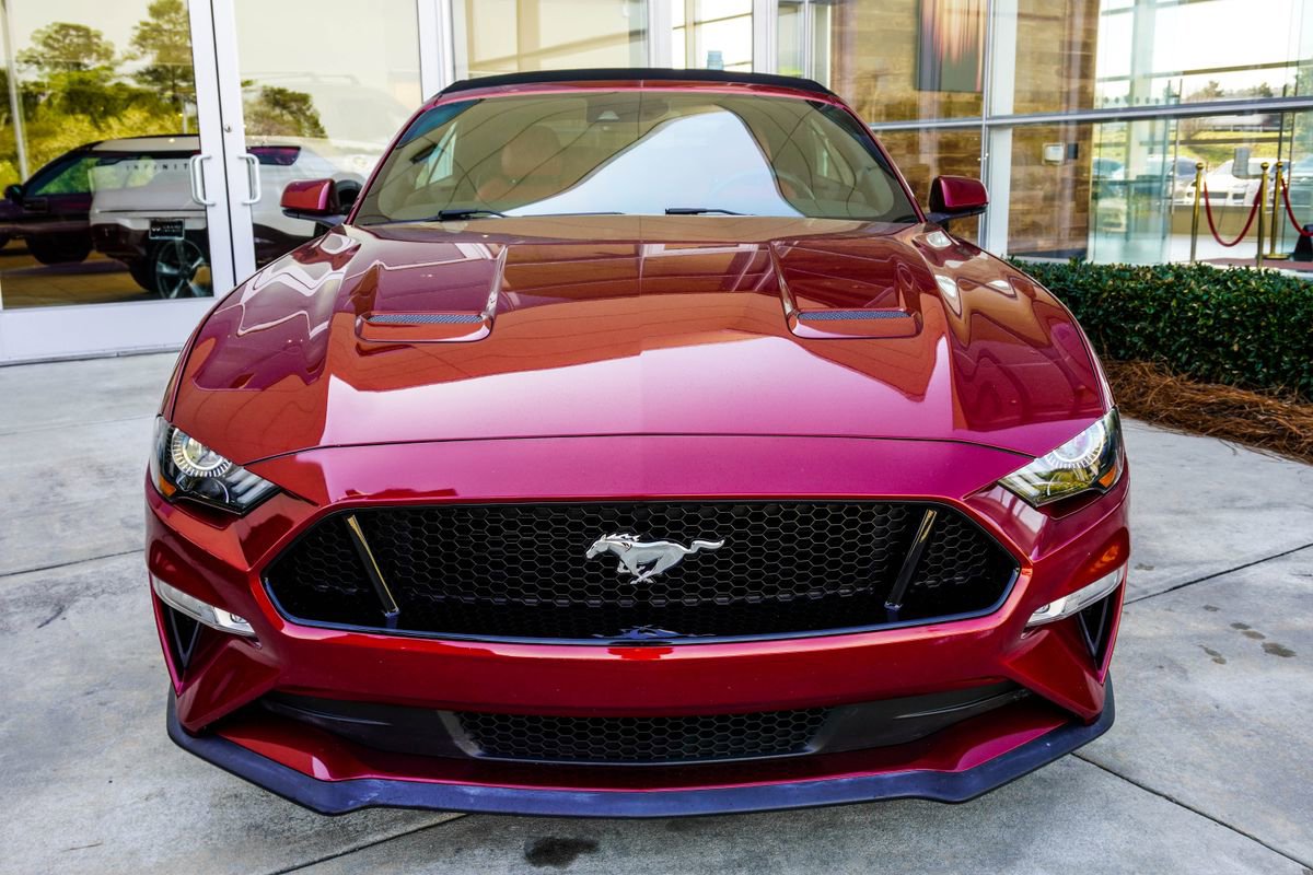 Used 2019 Ford Mustang GT Premium w/ Equipment Group 401A image 7
